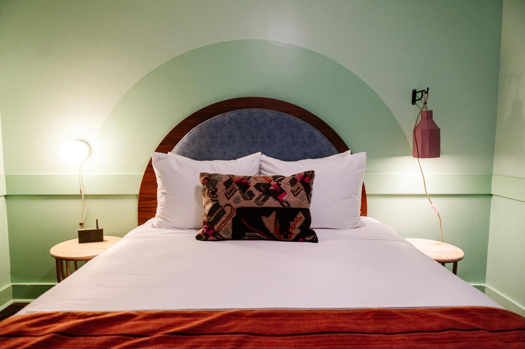 Hotel The Frenchmen New Orleans Zimmer foto